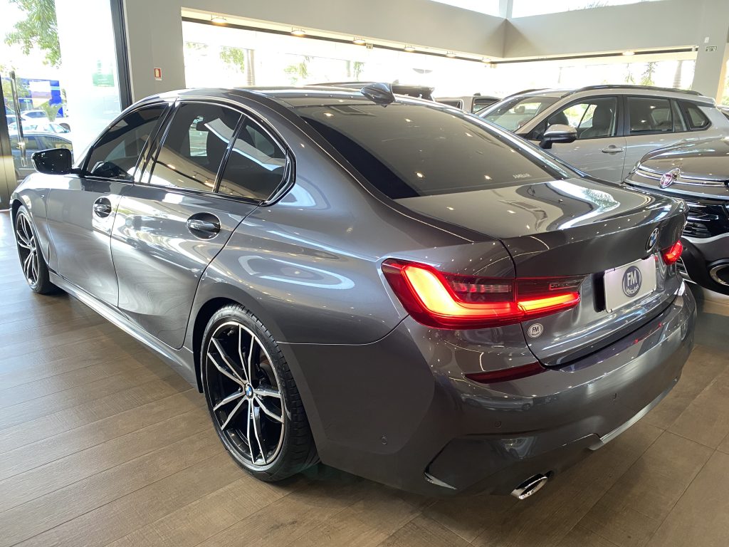 320i  M  Sport 2.0 - 2021/2021