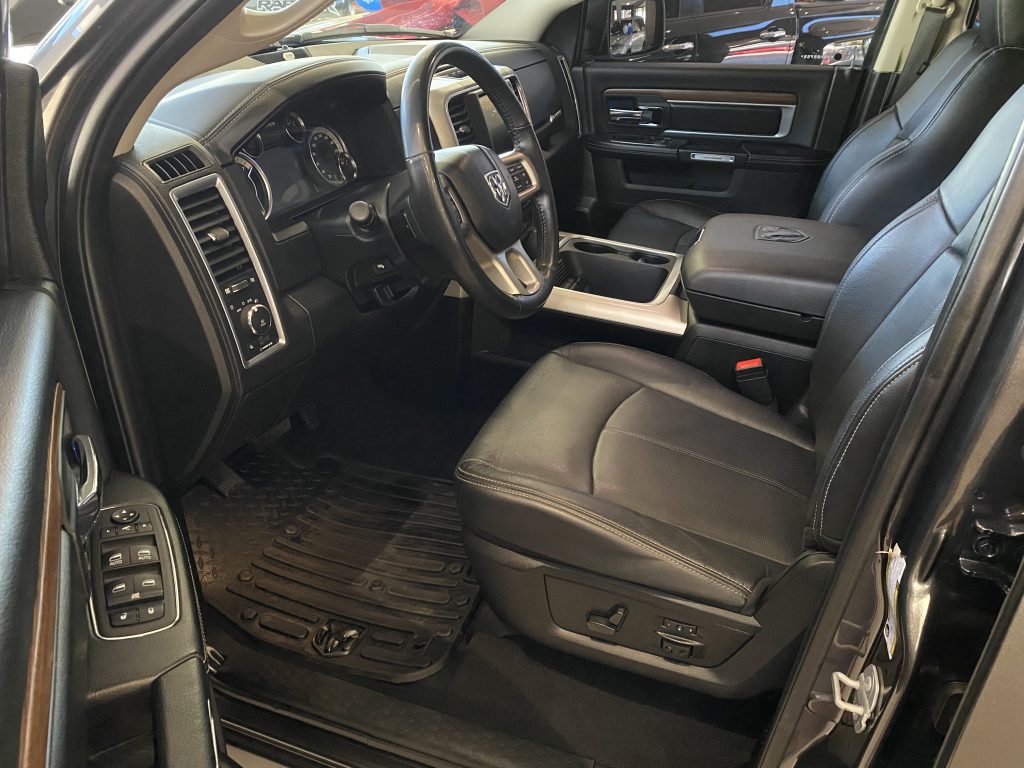 1500 Classic laramie 5.7 - 2022/2022
