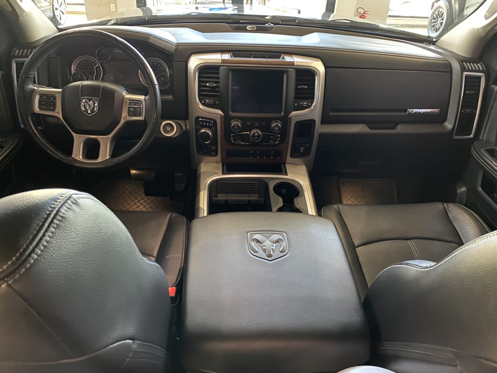 1500 Classic laramie 5.7 - 2022/2022