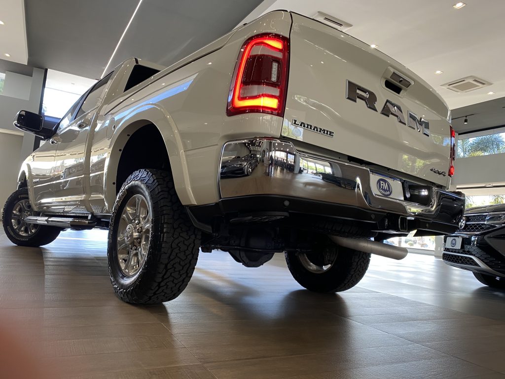 2500  Laramie  6.7 - 2021/2021
