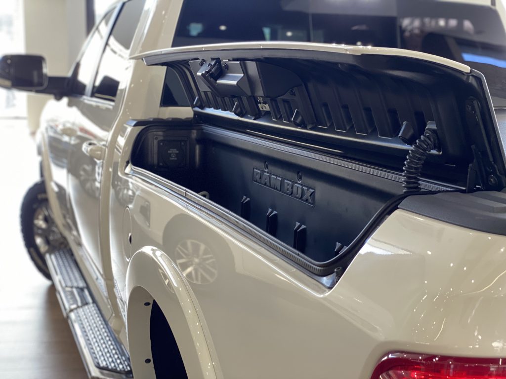 2500  Laramie  6.7 - 2021/2021