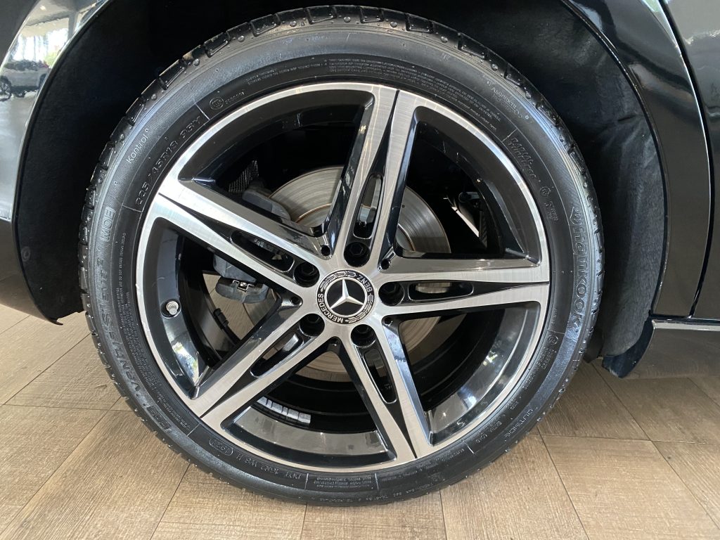 A200  Sedan  Style 1.3 - 2020/2020